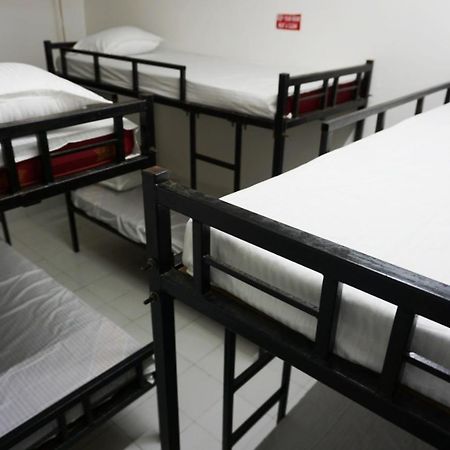 Pause Hostel 구와하티 외부 사진