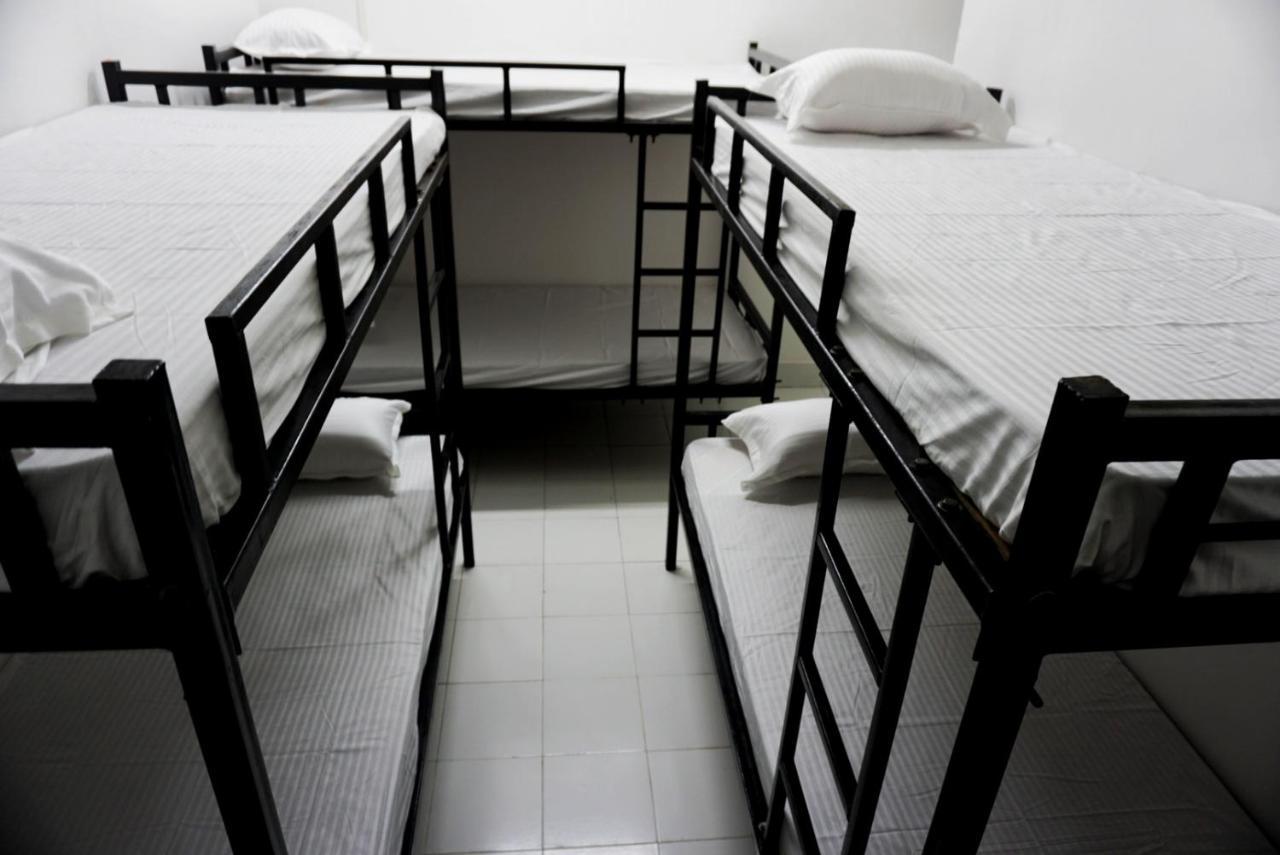 Pause Hostel 구와하티 외부 사진